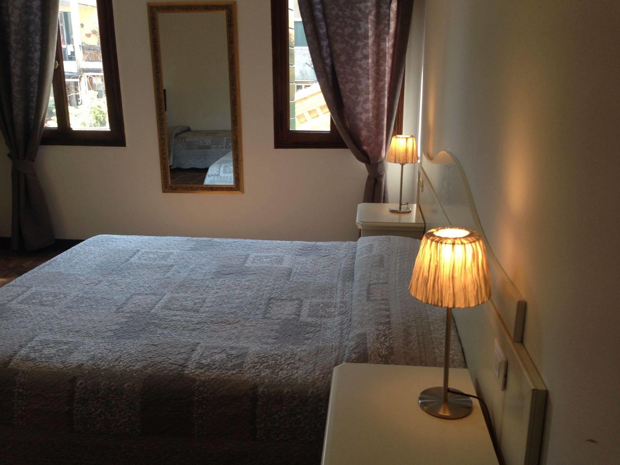 Guest House Loredana Venecia Exterior foto