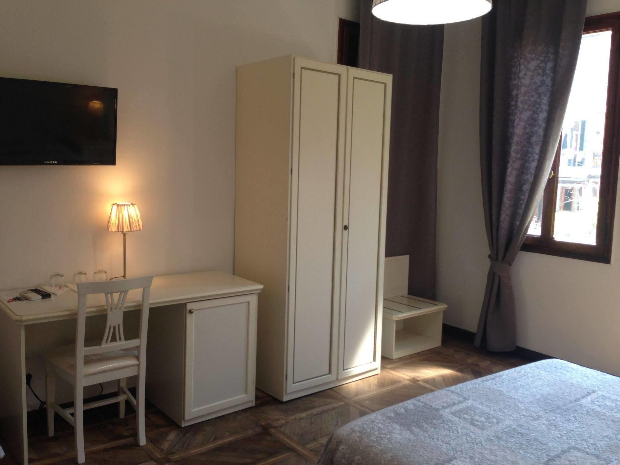 Guest House Loredana Venecia Exterior foto